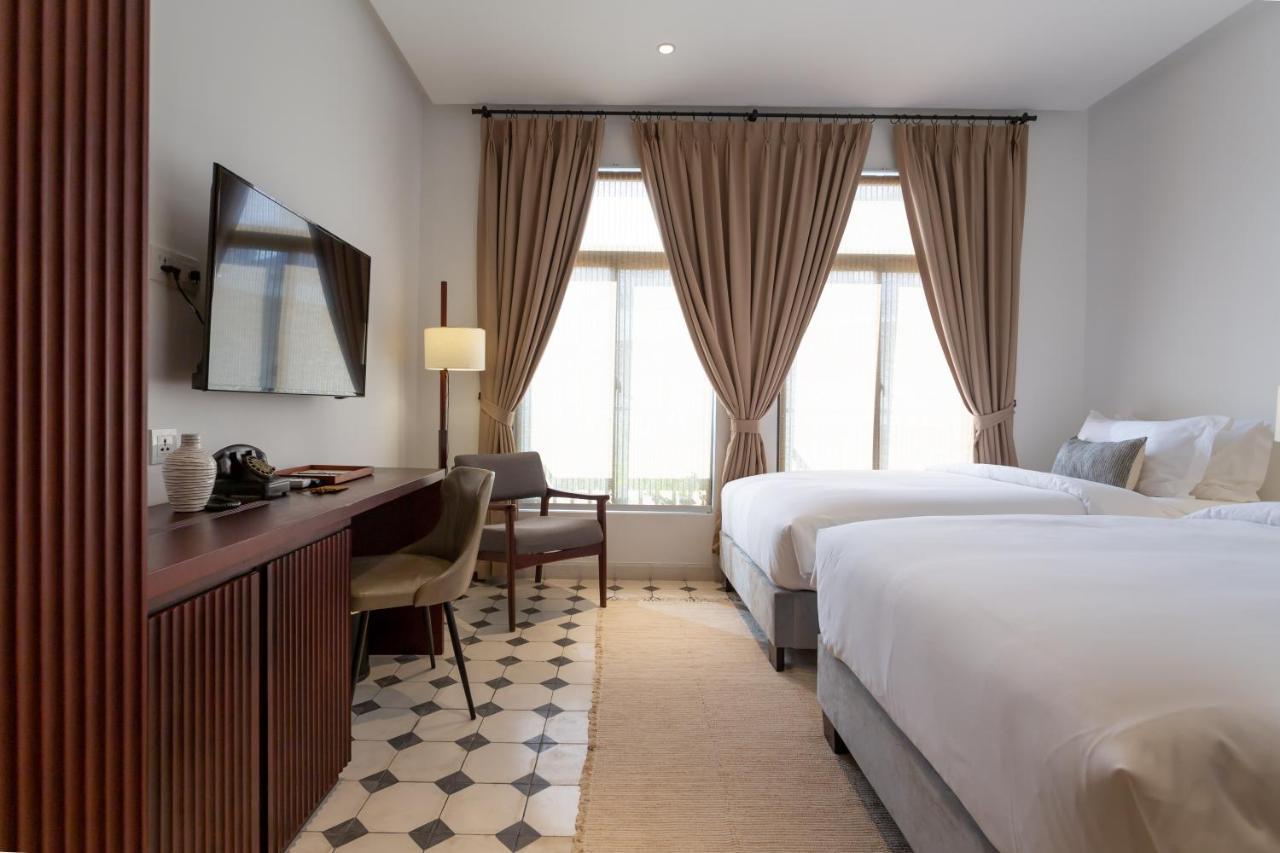 La Chronique Hotel بنوم بنه المظهر الخارجي الصورة
